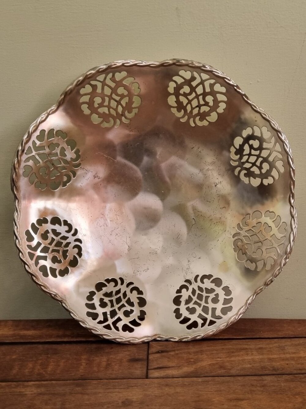 Silver metal plate